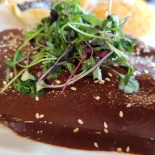 Mole enchiladas