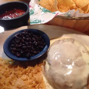 a plate of mexican food