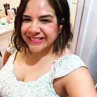 Gabbie C.
