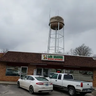 Entrance @ Los Bravos