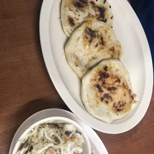 Pupusas Revueltas