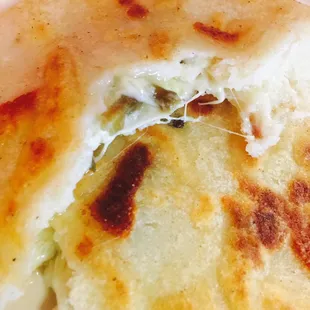 Queso Con Loroco