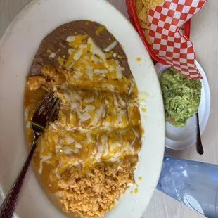 Enchilada Tamale Combo w/Guacamole