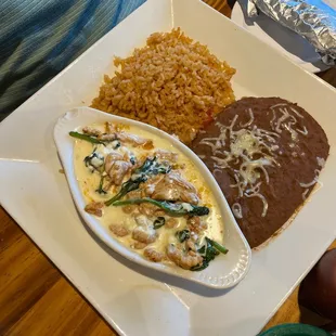a plate of mexican food