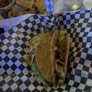 No toppings after waiting an hour???