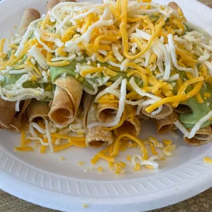 flauta plate  ( rolled crispy tacos )