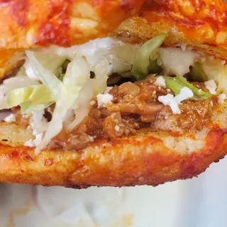 Pambazo de Chicharron