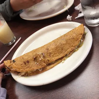 Quesadilla de Chicharron