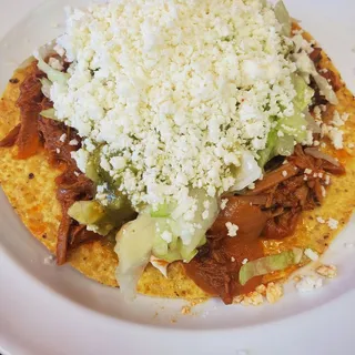 Tostada Tinga de Res