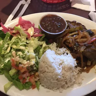 Bistec Encebollado