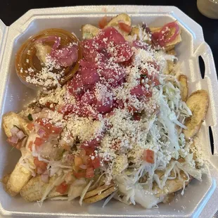 Green Banana Slices with Sauce