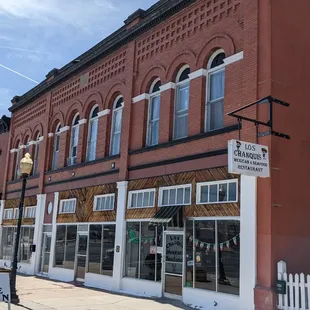 Front of Los Chanquis