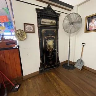Vault door