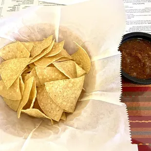 Chips &amp; salsa