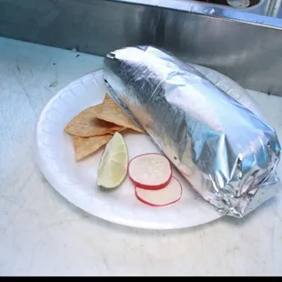 REGULAR BURRITO $9 / SUPER BURRITO $10 
 REGULAR TRIPAS OR LENGUA BURRITO $10
SÚPER TRIPAS OR LENGUA BURRITO $11