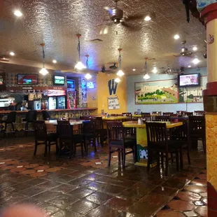 One dining area.
