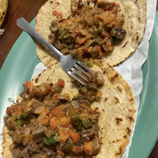 Tacos de lengua