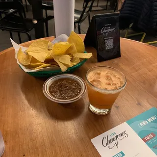 Chips & Salsa