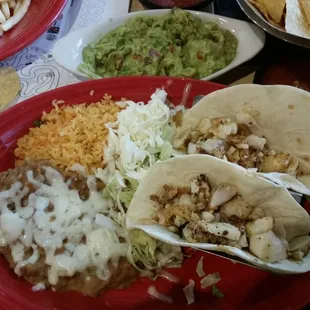 I got yummy fish tacos