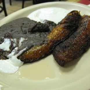 Plantains Con Frijoles