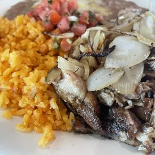 Lunch Carnitas.  Yummy