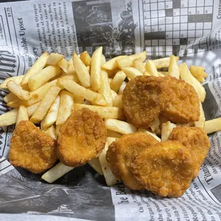chicken nuggets &amp; fries