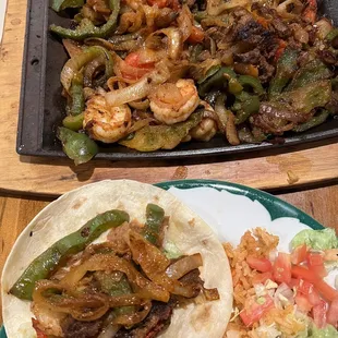 Steak &amp; shrimp fajitas