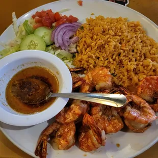 CAMARONES AL MOJO DE AJO