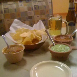 Especial hot hot salsa, green salsa, red salsa