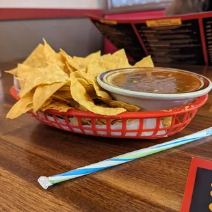 Generous chips and tasty salsa