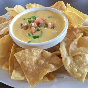 Chili Con Queso with chips &amp; salsa $6