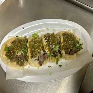Delicioso Tacos de Lengua con Salsa Verde !