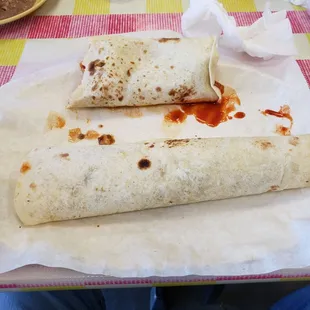 I had a burrito de rojo with frijoles and their special burrito of arriero.
