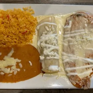 Cheese Relleno and a Shredded Beef Enchilida