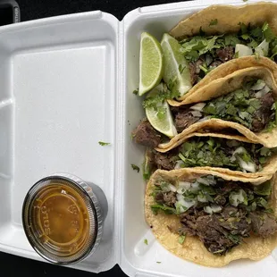 Especial tacos con barbacoa--delicious!