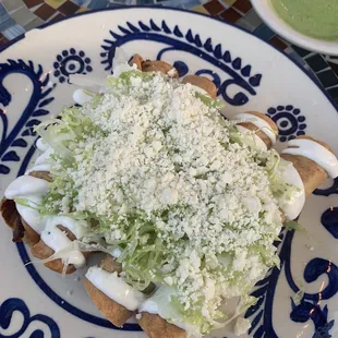 Tacos Dorados de Pollo