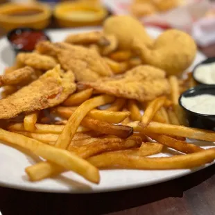 Combo Frito - fried fish, fried Shrimp and shrimp stuffed jalapeños