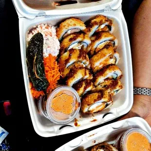 Shrimp roll, mar y tierra, guamuchilito roll