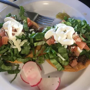 Delicious Sopes. Full of flavor. The ServiceMaster excellent.