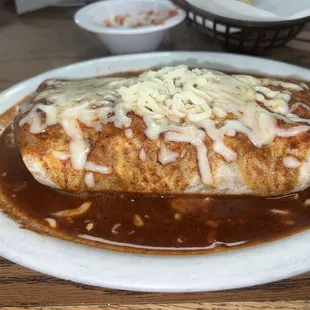 Burrito Al Pastor mojado (salsa roja)