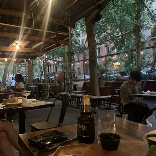 Outdoor seating &amp; empty plates