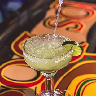 a margarita in a glass