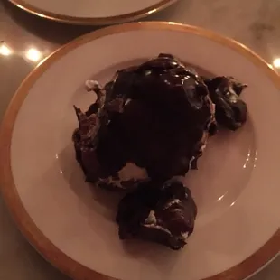 Chocolate Profiterole Maiano