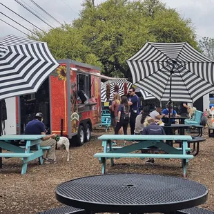 Foodtruck &amp; seating