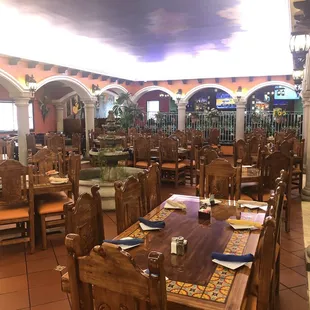 Los Gallitos - Dining Area