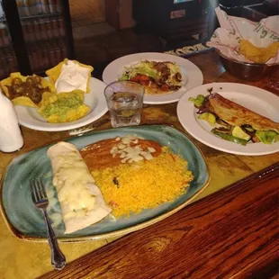 burritos and wraps, food