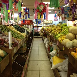 Tons of fresh veggies &amp; fruits