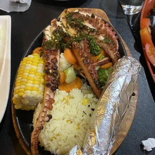 a plate of mexican food