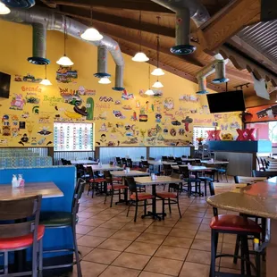 sushi and sashimi, interior