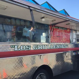 Excellent burritos and tacos!